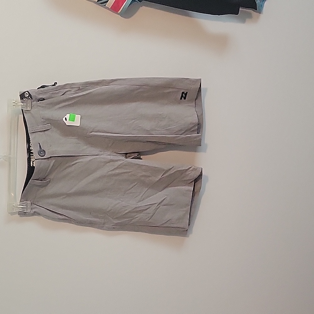 Billabong youth shorts